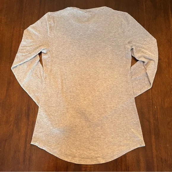 Lululemon Women’s Hold Tight Ribbed Heather Gray Stretch Long Sleeve Shirt Sz 6 - Picture 4 of 6